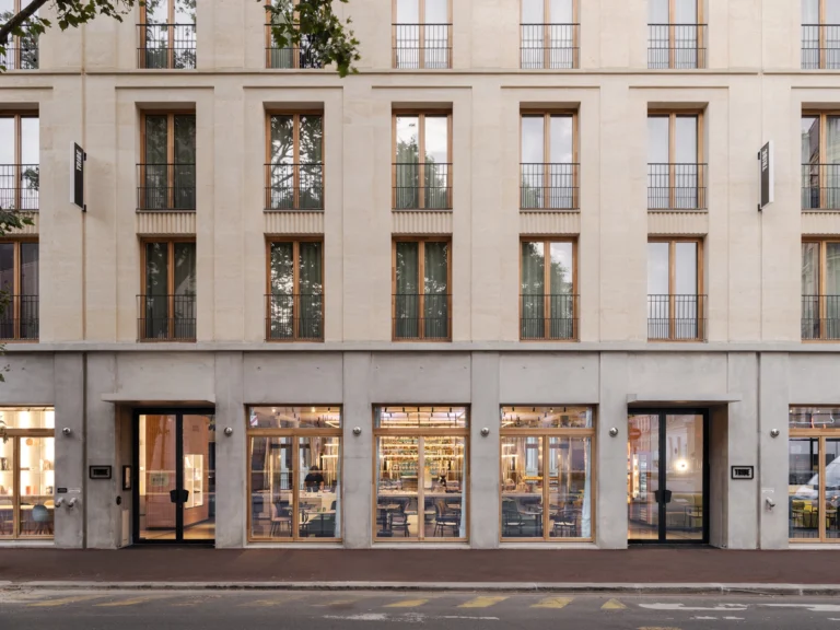fond clichy tribe ©maris mezulis facade