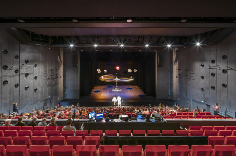 théâtre, privas © boegly + grazia fond