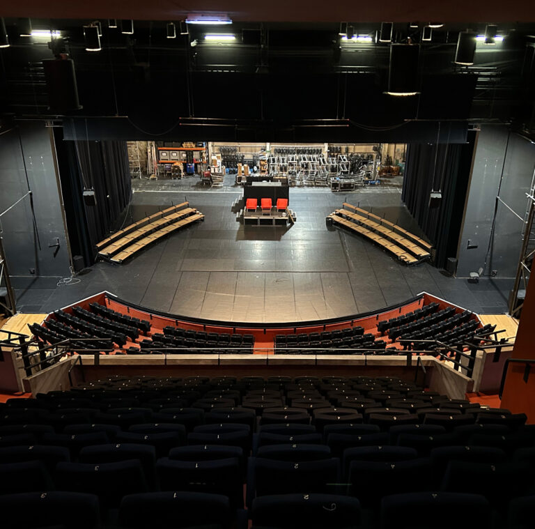 théâtre le cratère, alès fond © blond&roux